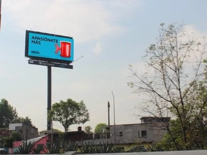 Pantalla publicitaria en Álvaro Obregón, Ciudad de México