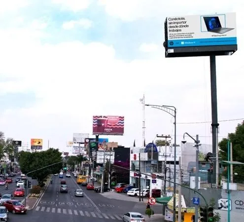 Pantalla publicitaria en Álvaro Obregón, Ciudad de México