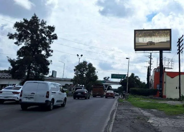 Pantalla publicitaria en San Pedro Tlaquepaque, Guadalajara